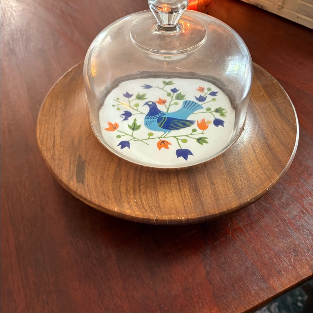 Vintage cheese ball/ appetizer wooden circle server w/removable trivet